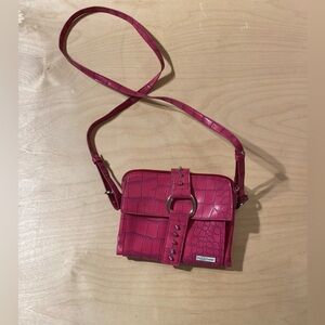 Pouchee Pink Croc-Embossed Crossbody Bag (MZ)